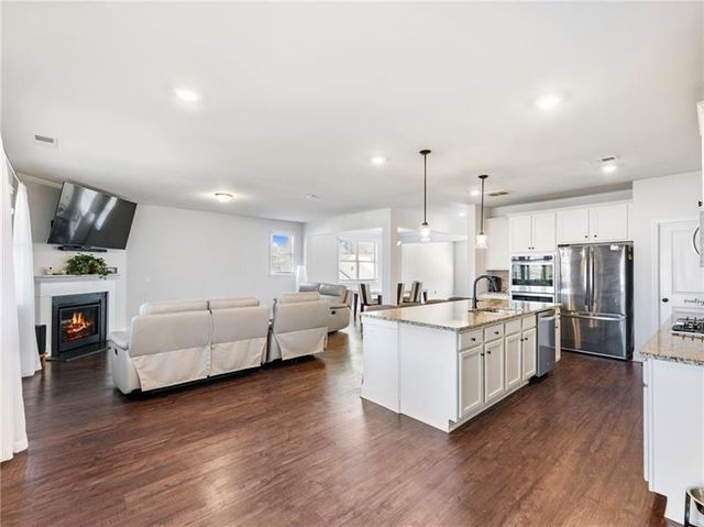 7655 Farrow Pass Circle, Cumming, GA 30028