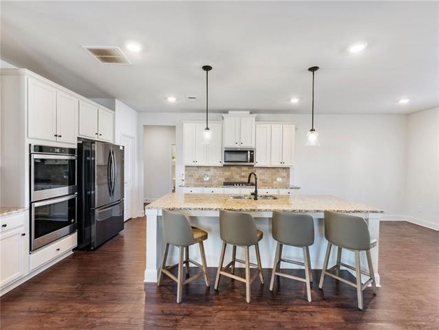 7655 Farrow Pass Circle, Cumming, GA 30028