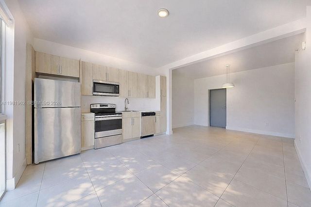 519 SW 5th Ave 201, Miami, FL 33130