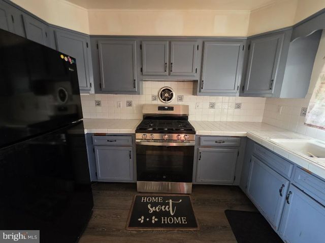 5 HEATHERWOOD CIR, Middletown, PA 17057