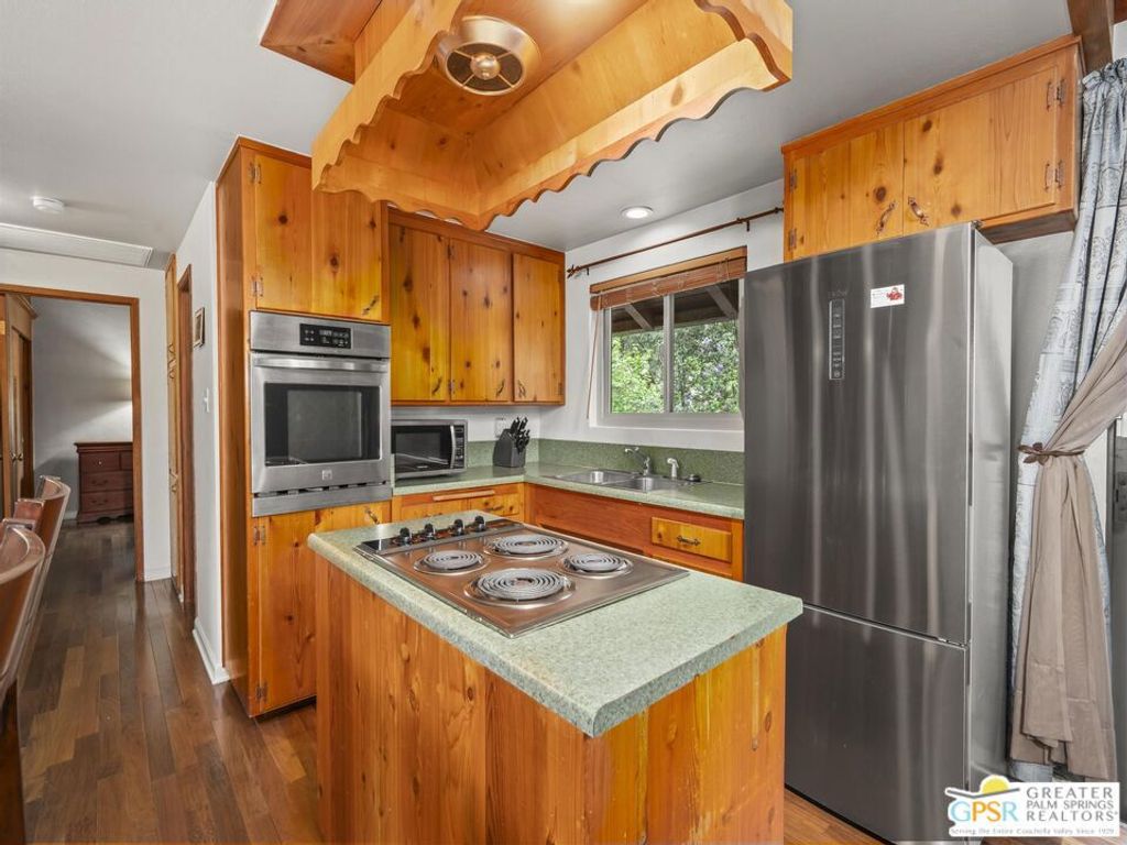 Image 12 of property listing at 26220 Pine Dell Road, Idyllwild, CA 92549