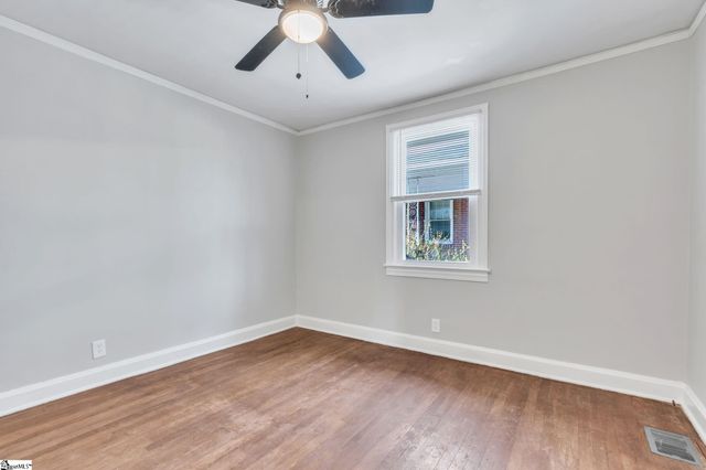 800 E Lee Road, Taylors, SC 29687