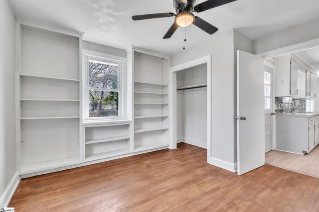 800 E Lee Road, Taylors, SC 29687