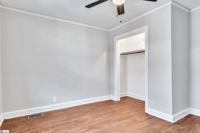 800 E Lee Road, Taylors, SC 29687