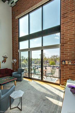 211 E 9 Mile Road 307, Ferndale, MI 48220