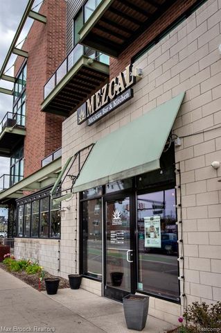 211 E 9 Mile Road 307, Ferndale, MI 48220