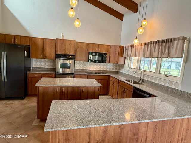 169 Mallard Lane, Daytona Beach, FL 32119