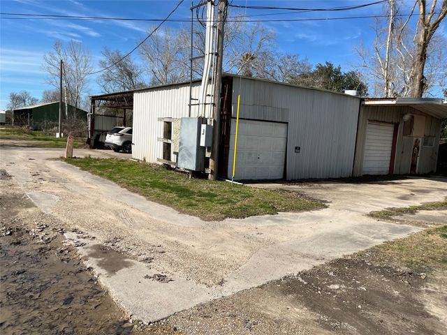 3510 Jack Beaver Road, Santa Fe, TX 77517