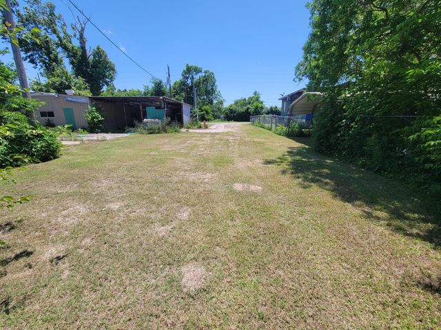 3510 Jack Beaver Road, Santa Fe, TX 77517