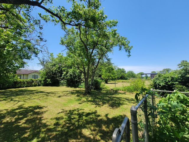 3510 Jack Beaver Road, Santa Fe, TX 77517