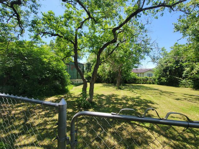 3510 Jack Beaver Road, Santa Fe, TX 77517