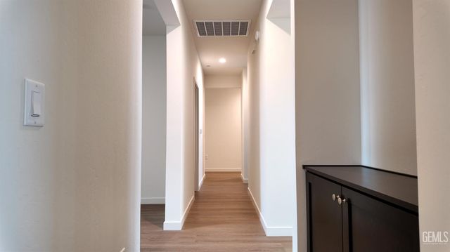 7307 Cryosphere Street, Bakersfield, CA 93311