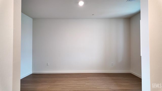 7307 Cryosphere Street, Bakersfield, CA 93311