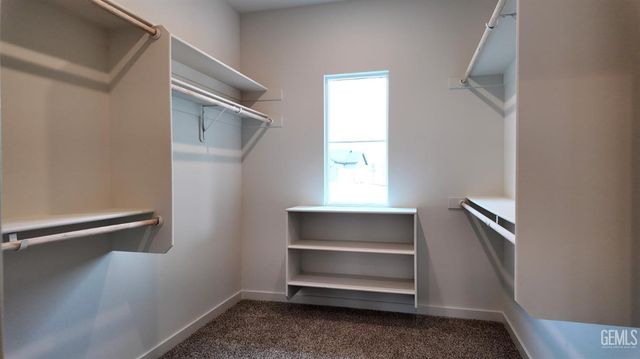 7307 Cryosphere Street, Bakersfield, CA 93311