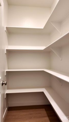 7307 Cryosphere Street, Bakersfield, CA 93311