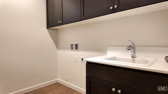 7307 Cryosphere Street, Bakersfield, CA 93311