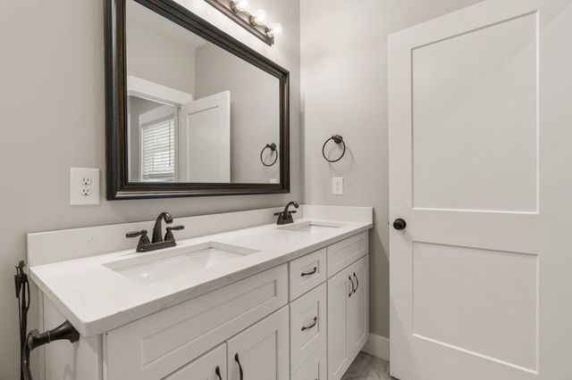 4220 Highway 231, S, Castalian Springs, TN 37031