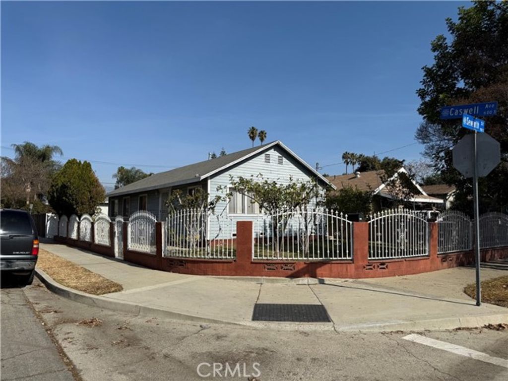 903 E 7th Street, Pomona, CA 91766