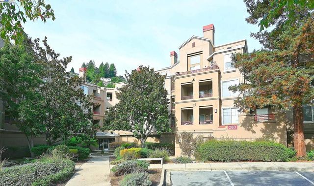 280 Caldecott Ln 221, Oakland, CA 94618