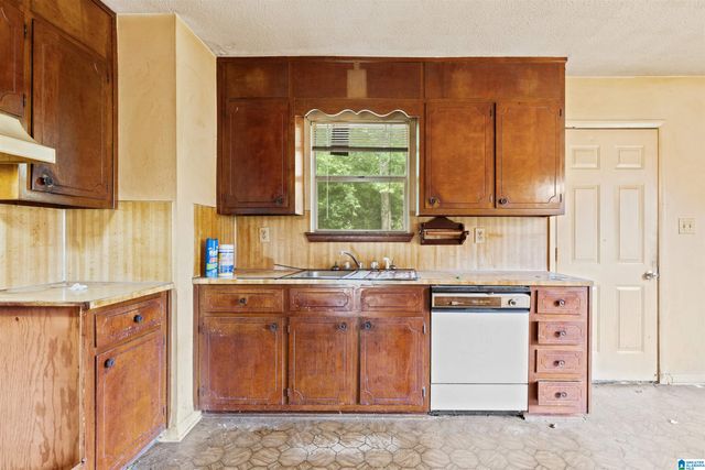 413 DEBBY LANE, Adamsville, AL 35005