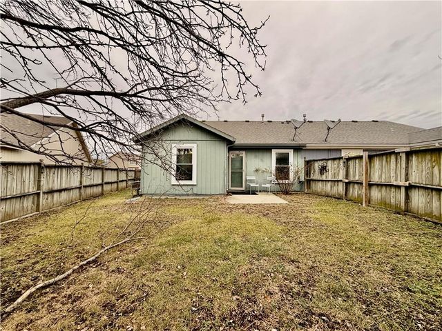 789 Pinewood Street, Gardner, KS 66030