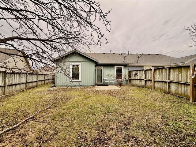 789 Pinewood Street, Gardner, KS 66030
