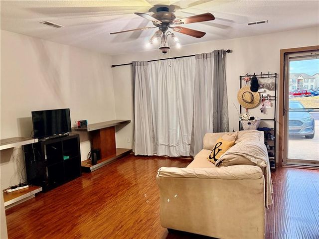 789 Pinewood Street, Gardner, KS 66030