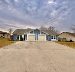 789 Pinewood Street, Gardner, KS 66030