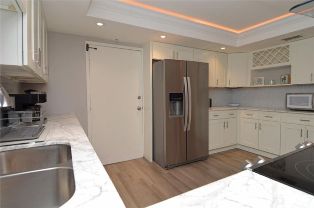 4908 38TH WAY S 501, St Petersburg, FL 33711