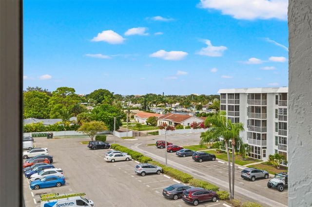 4908 38TH WAY S 501, St Petersburg, FL 33711