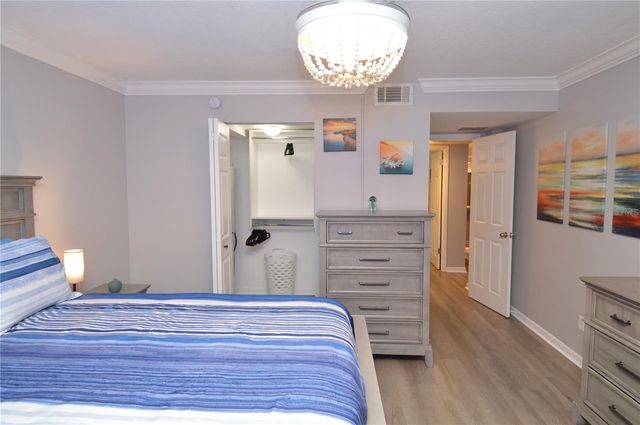 4908 38TH WAY S 501, St Petersburg, FL 33711