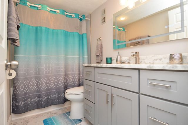 4908 38TH WAY S 501, St Petersburg, FL 33711