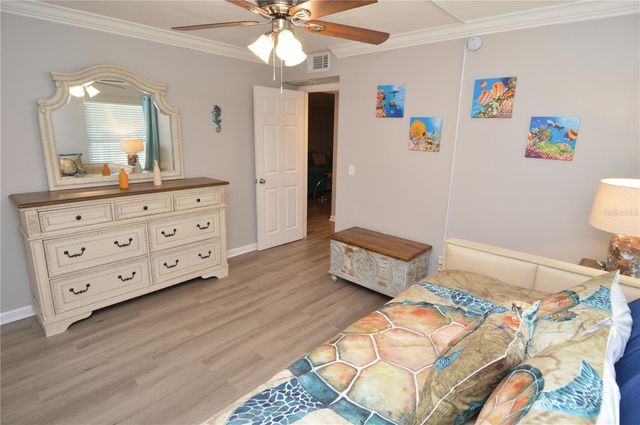 4908 38TH WAY S 501, St Petersburg, FL 33711