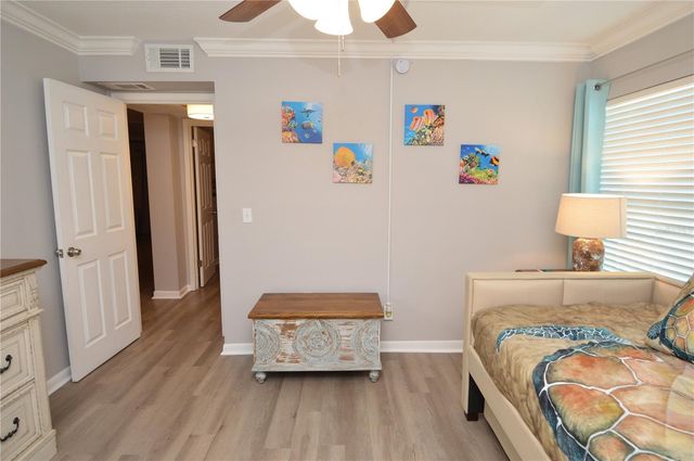 4908 38TH WAY S 501, St Petersburg, FL 33711