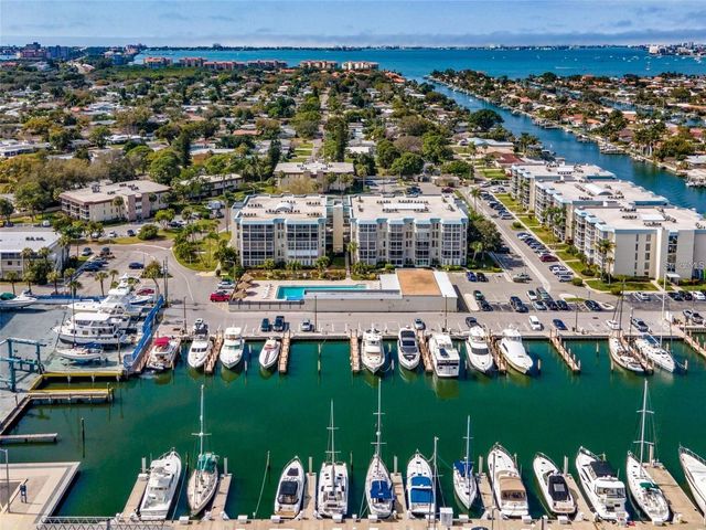 4908 38TH WAY S 501, St Petersburg, FL 33711