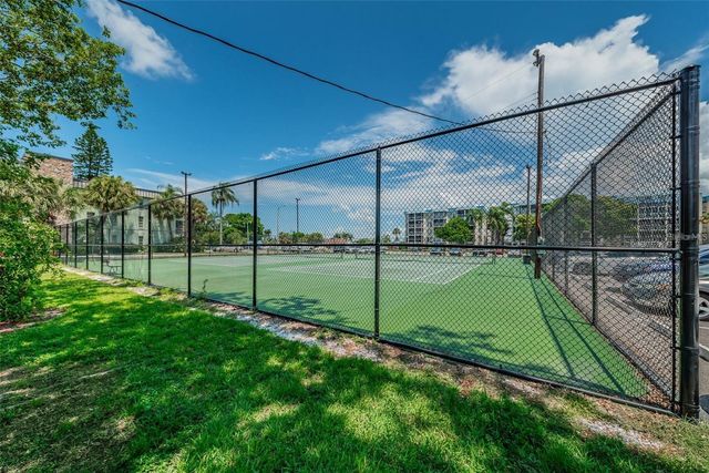 4908 38TH WAY S 501, St Petersburg, FL 33711