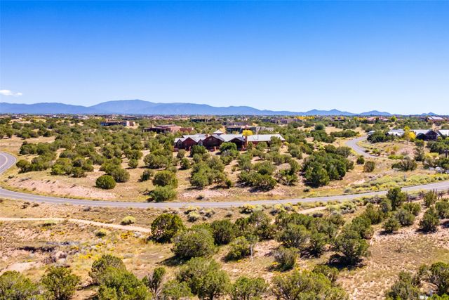 5 Campo del Viento, Santa Fe, NM 87506