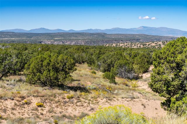 5 Campo del Viento, Santa Fe, NM 87506