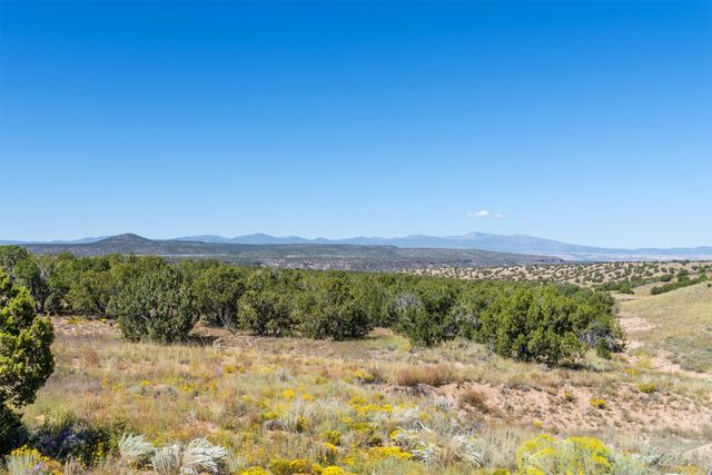 5 Campo del Viento, Santa Fe, NM 87506