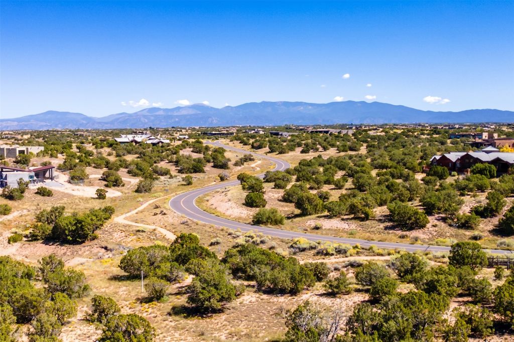 5 Campo del Viento, Santa Fe, NM 87506