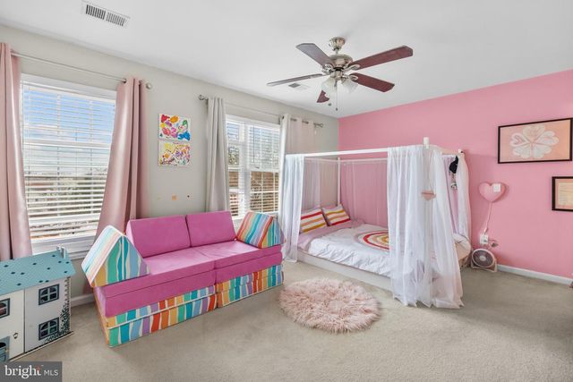 2816 BRIER POND CIR, Woodbridge, VA 22191