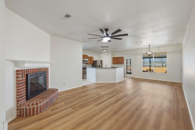 13509 Ponderosa Ranch Road, Fort Worth, TX 76262