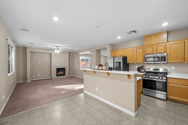 121 Pettswood Drive, Henderson, NV 89002