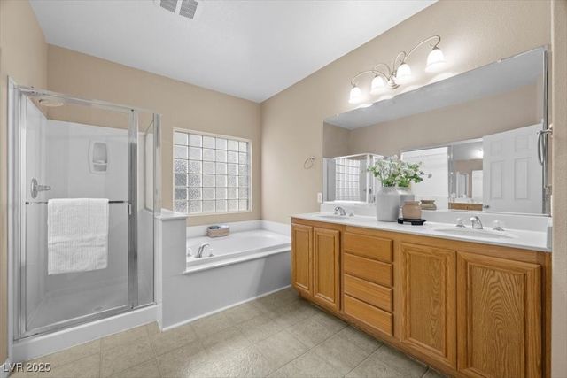 121 Pettswood Drive, Henderson, NV 89002