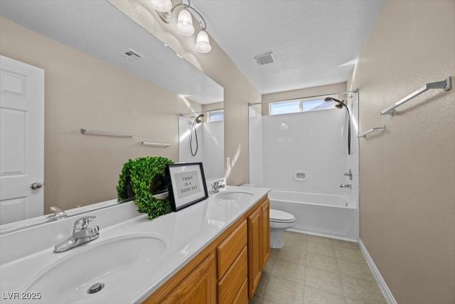 121 Pettswood Drive, Henderson, NV 89002