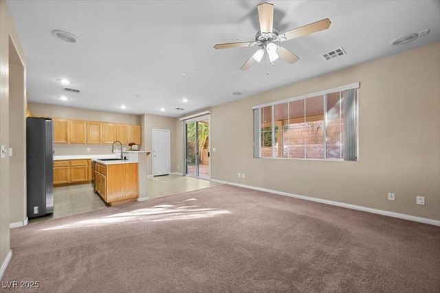 121 Pettswood Drive, Henderson, NV 89002