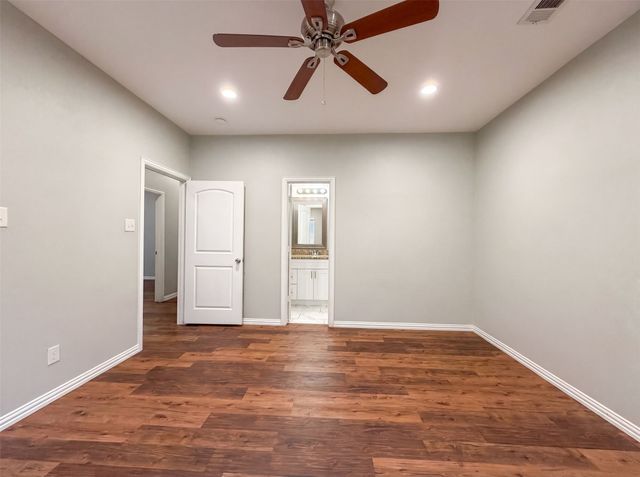 619 E Arlington Avenue, Fort Worth, TX 76104