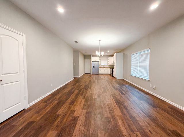 619 E Arlington Avenue, Fort Worth, TX 76104