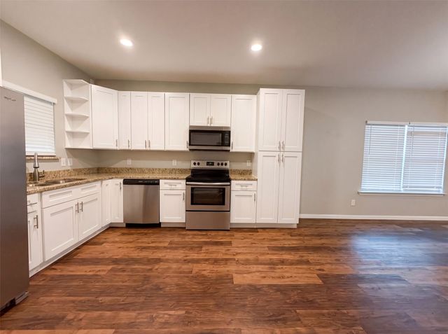 619 E Arlington Avenue, Fort Worth, TX 76104