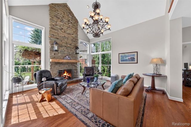 41621 Hempshire Street, Novi, MI 48375